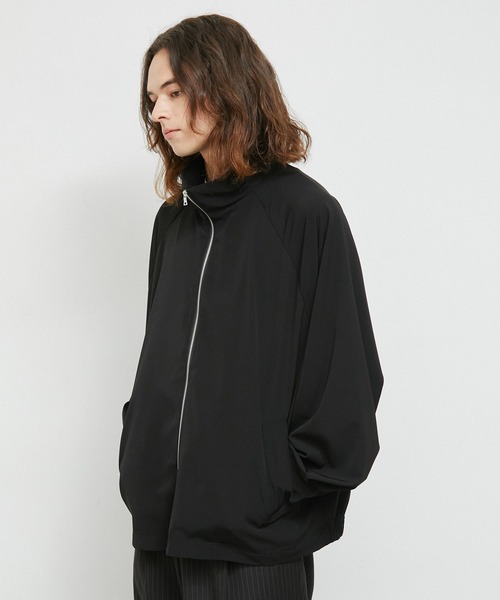 JUNRED（ジュンレッド）の「スタンドZIPドルマンブルゾン（ブルゾン・メンズ・ブラック/グリーン・M/L/S）」の2枚目の写真