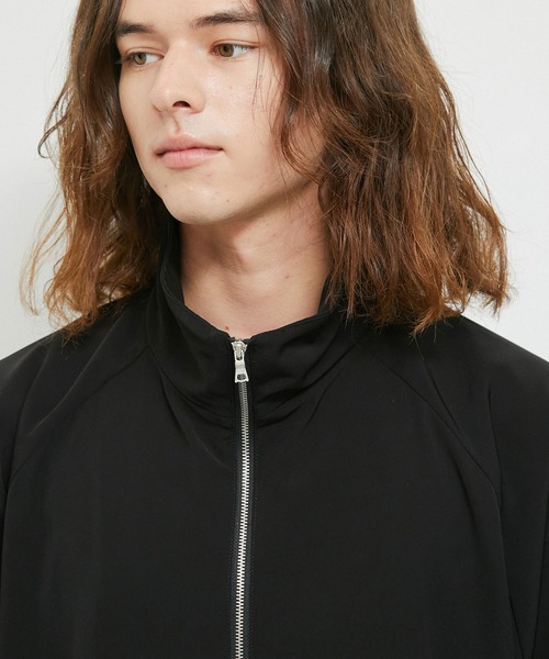 JUNRED（ジュンレッド）の「スタンドZIPドルマンブルゾン（ブルゾン・メンズ・ブラック/グリーン・M/L/S）」の14枚目の写真