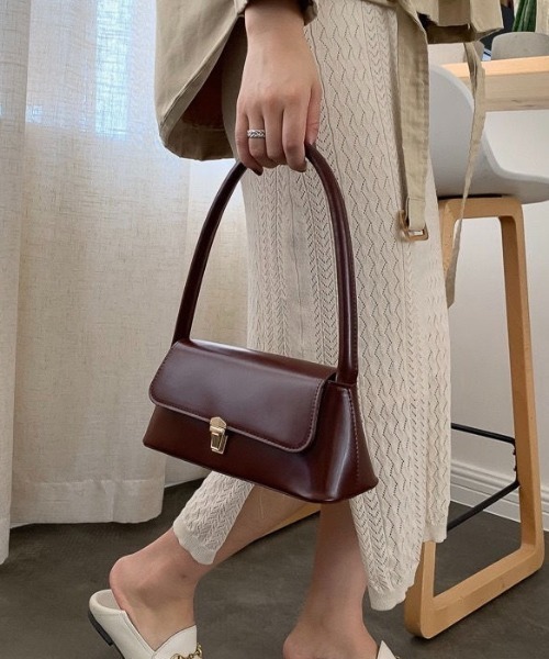 LADY LIKE（レディライク）の「横長ミニワンハンドルバッグ（ハンドバッグ・レディース・ベージュ/ブラック/ブラウン・F）」の7枚目の写真