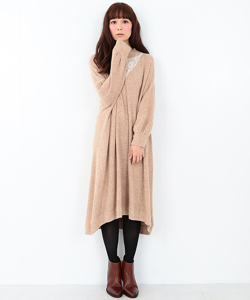 CAROLINA GLASER（カロリナ グレイサー）の「CAROLINA GLASER / オーバーレース ワンピース（ワンピース・レディース・ブラック/ピンク・ONE SIZE）」の2枚目の写真