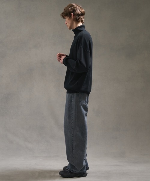 PUBLIC TOKYO（パブリックトウキョウ）の「〈 ユニセックス〉オーバーサイズスタートルネックニット（ニット/セーター・メンズ・オリーブ/ブラック/アイボリー/ライトブルーグレー・1/2）」の19枚目の写真