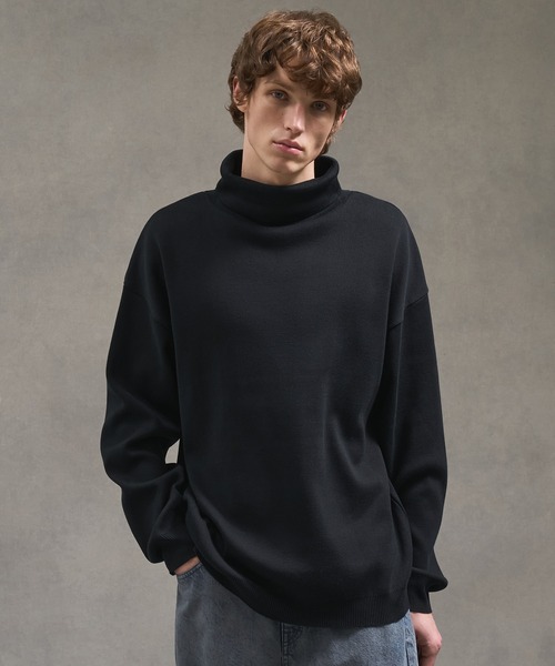 ユニセックス〉オーバーサイズスタートルネックニット（ニット