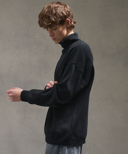 PUBLIC TOKYO（パブリックトウキョウ）の「〈 ユニセックス〉オーバーサイズスタートルネックニット（ニット/セーター・メンズ・オリーブ/ブラック/アイボリー/ライトブルーグレー・1/2）」の14枚目の写真