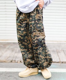 SPINNS | 【M,L2サイズ展開◎ユニセックスで着用可能】カモフラ柄ミリタリーカーゴパンツ(カーゴパンツ)