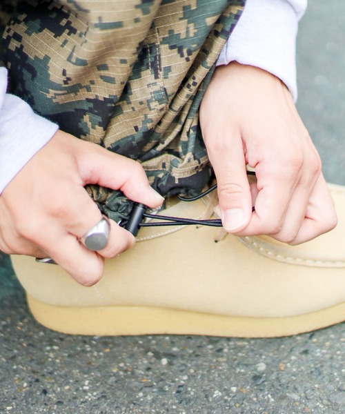 SPINNS(スピンズ)の「【M,L2サイズ展開◎ユニセックスで着用可能】カモフラ柄ミリタリーカーゴパンツ(カーゴパンツ・メンズ・カーキ・L/M)」の18枚目の写真