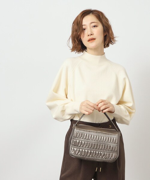 grove（グローブ）の「◆ギャザーワイドハンドル2WAYショルダー（ショルダーバッグ・レディース・ブラック/アイボリー/シルバー系その他/スミクロ/ライトグレー系7/レッド系1・00）」の12枚目の写真