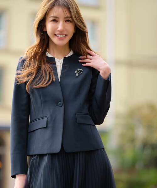 OPAQUE.CLIP（オペークドットクリップ）の「◆≪通勤・セレモニー対応≫ サテンタックブラウス【洗濯機洗い可】（シャツ/ブラウス・レディース・ナチュラル/ホワイト・38/36/42/40）」の5枚目の写真