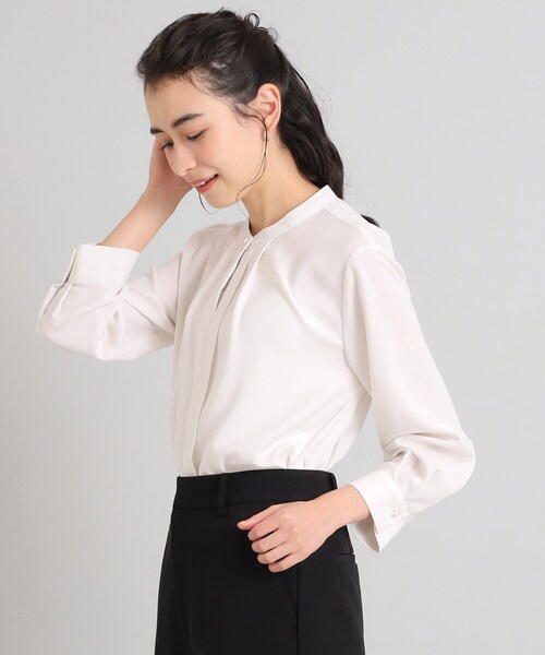 OPAQUE.CLIP（オペークドットクリップ）の「◆≪通勤・セレモニー対応≫ サテンタックブラウス【洗濯機洗い可】（シャツ/ブラウス・レディース・ナチュラル/ホワイト・38/36/42/40）」の10枚目の写真