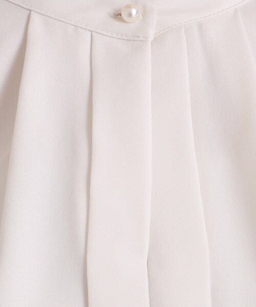 OPAQUE.CLIP（オペークドットクリップ）の「◆≪通勤・セレモニー対応≫ サテンタックブラウス【洗濯機洗い可】（シャツ/ブラウス・レディース・ナチュラル/ホワイト・38/36/42/40）」の14枚目の写真