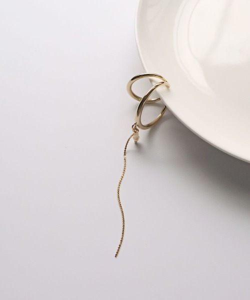 CEMONEMO（セモネモ）の「ダブルライン 淡水パール ロングイヤーカフ（イヤーカフ・レディース・ゴールド/シルバー・FREE）」の6枚目の写真