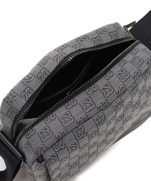 【新品・未使用】Jordan ショルダーバッグ グレー　モノグラム 楽天市場】ジョーダン JORDAN ジョーダン モノグラム クロス