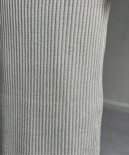 Thevon（ゼボン）の「ラメリブニットナロースカート（スカート・レディース・ライトグレー/サンドベージュ/ブラック・FREE）」の4枚目の写真
