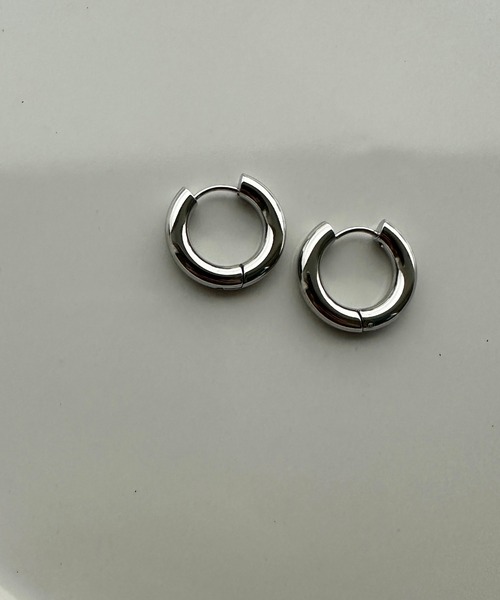 apres jour mignon（アプレジュールミニョン）の「【apresjour mignon×ARIAZ】ミニフープピアス（ピアス（両耳用）・レディース・ゴールド/シルバー・ONESIZE）」の3枚目の写真