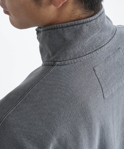 Quiksilver（クイックシルバー）の「LINE BY HZ FLEECE/クイックシルバールーズフィットユーズドウォッシュクラシカルスタイルハーフZIPスウェットトレーナー（スウェット・メンズ・ホワイト/チャコールグレー/ネイビー・MEDIUM/X-LARGE/LARGE/SMALL）」の9枚目の写真