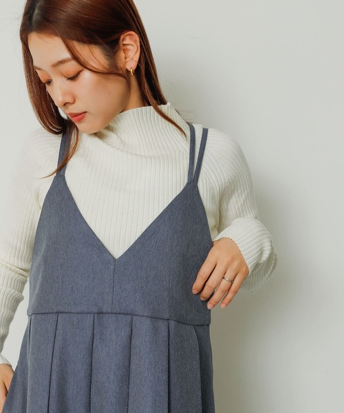 SENSE OF PLACE by URBAN RESEARCH（センスオブプレイスバイアーバンリサーチ）の「『ドラマ着用商品』プリーツキャミワンピース（ワンピース・レディース・ブルー/グレー/ライトベージュ・S/ONE）」の17枚目の写真