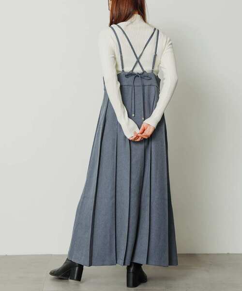 SENSE OF PLACE by URBAN RESEARCH（センスオブプレイスバイアーバンリサーチ）の「『ドラマ着用商品』プリーツキャミワンピース（ワンピース・レディース・ブルー/グレー/ライトベージュ・S/ONE）」の22枚目の写真