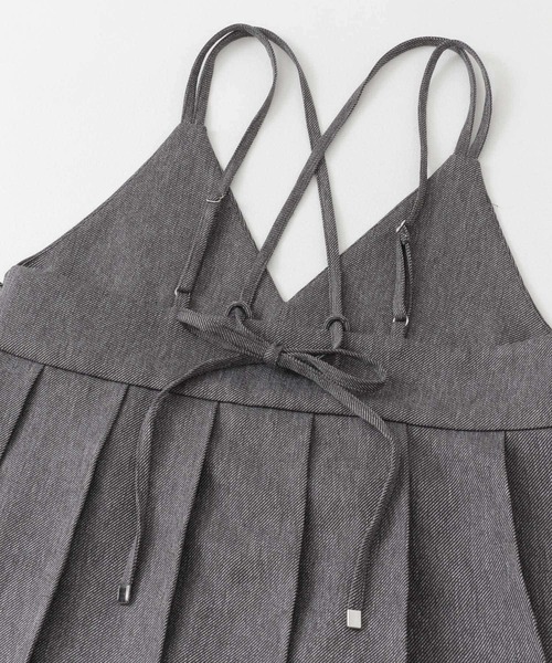 SENSE OF PLACE by URBAN RESEARCH（センスオブプレイスバイアーバンリサーチ）の「『ドラマ着用商品』プリーツキャミワンピース（ワンピース・レディース・ブルー/グレー/ライトベージュ・S/ONE）」の5枚目の写真