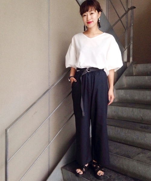 Kastane（カスタネ）の「【Kastane】袖WVネック2WAYプルオーバー（シャツ/ブラウス・レディース・オフホワイト/ブラック/キャメル/カーキ・FREE）」の9枚目の写真