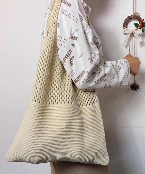 SHEPP(シープ)の「メッシュ編み 切り替えニットトートBAG(トートバッグ・レディース・ブラック/ホワイト/アイボリー/グリーン・FREE)」の1枚目の写真