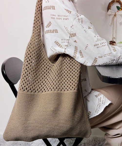 SHEPP(シープ)の「メッシュ編み 切り替えニットトートBAG(トートバッグ・レディース・ブラック/ホワイト/アイボリー/グリーン・FREE)」の2枚目の写真
