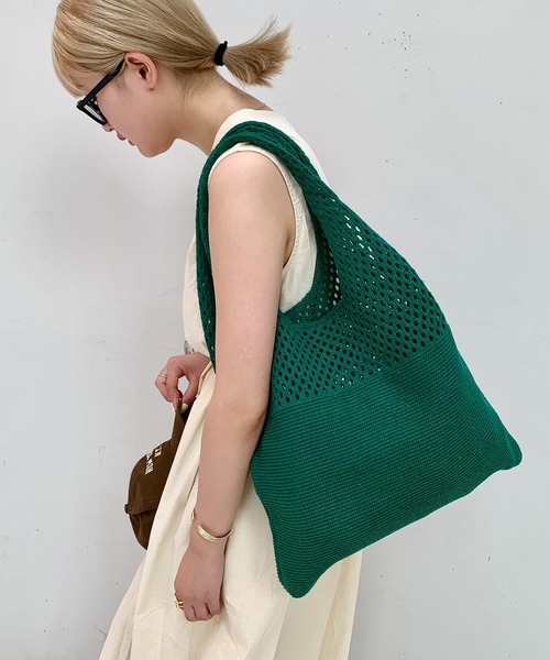 SHEPP(シープ)の「メッシュ編み 切り替えニットトートBAG(トートバッグ・レディース・ブラック/ホワイト/アイボリー/グリーン・FREE)」の7枚目の写真