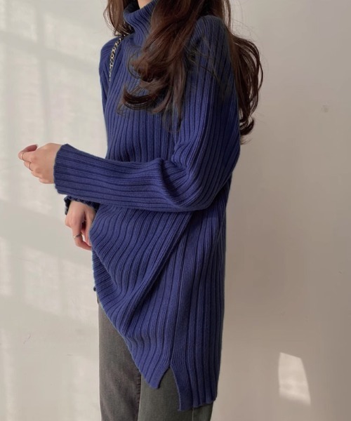 COCOMOMO(ココモモ)の「スリット入り タートルネックリブニット(ニット/セーター・レディース・オレンジ/ダークグレー/ワインレッド/ダークブラウン/レッド/ターコイズブルー/ベージュ/ネイビー/アイボリー/ブラック・FREE)」の17枚目の写真