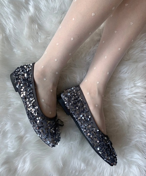 SHEPP（シープ）の「スパンコール リボン バレエシューズ（パンプス・レディース・シルバー/ブラック・36/38/40）」の11枚目の写真