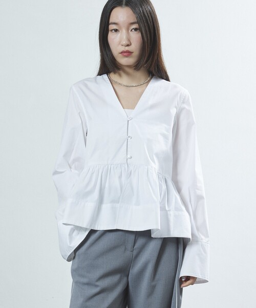 Firsthand（ファーストハンド）の「Firsthand/ファーストハンド ペプラムギャザーブラウス（シャツ/ブラウス・レディース・ブラック/その他13/ホワイト・ﾌﾘ-）」の9枚目の写真