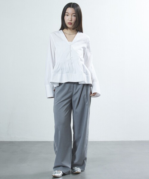 Firsthand（ファーストハンド）の「Firsthand/ファーストハンド ペプラムギャザーブラウス（シャツ/ブラウス・レディース・ブラック/その他13/ホワイト・ﾌﾘ-）」の17枚目の写真