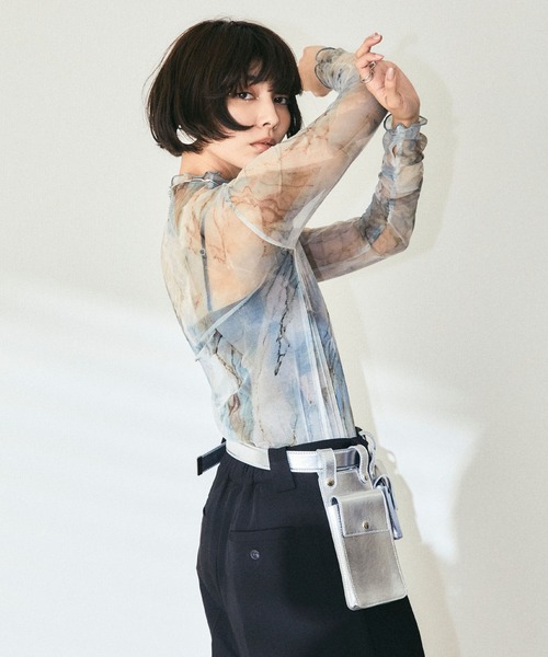 ELLEgirl（エルガール）の「ハイネック転写総柄シアートップス【ELLEgirl/エル ガール】（Tシャツ/カットソー・レディース・ベージュ系その他/ピンク・FREE）」の7枚目の写真