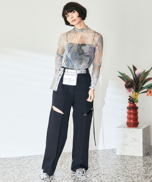 ELLEgirl（エルガール）の「ハイネック転写総柄シアートップス【ELLEgirl/エル ガール】（Tシャツ/カットソー・レディース・ベージュ系その他/ピンク・FREE）」の16枚目の写真