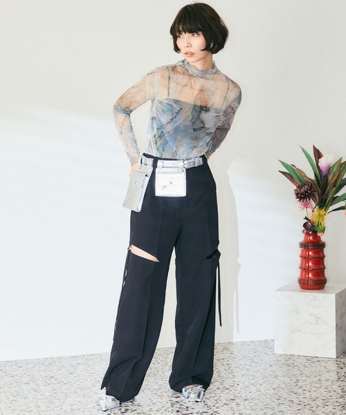 ELLEgirl（エルガール）の「ハイネック転写総柄シアートップス【ELLEgirl/エル ガール】（Tシャツ/カットソー・レディース・ベージュ系その他/ピンク・FREE）」の17枚目の写真