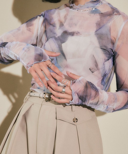 ELLEgirl（エルガール）の「ハイネック転写総柄シアートップス【ELLEgirl/エル ガール】（Tシャツ/カットソー・レディース・ベージュ系その他/ピンク・FREE）」の11枚目の写真