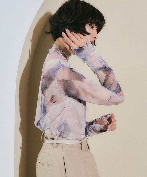 ELLEgirl（エルガール）の「ハイネック転写総柄シアートップス【ELLEgirl/エル ガール】（Tシャツ/カットソー・レディース・ベージュ系その他/ピンク・FREE）」の20枚目の写真