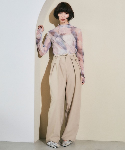 ELLEgirl（エルガール）の「ハイネック転写総柄シアートップス【ELLEgirl/エル ガール】（Tシャツ/カットソー・レディース・ベージュ系その他/ピンク・FREE）」の12枚目の写真