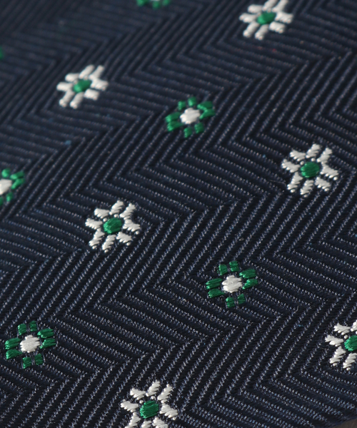 EDIFICE（エディフィス）の「PB ランダムコモンタイ（ネクタイ・メンズ・ダークブルー・FREE）」の4枚目の写真