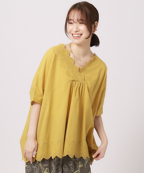 SHOO・LA・RUE(シューラルー)の「◆【体型カバー/コットン100%】5分袖 スカラップレース刺繍ブラウス(シャツ/ブラウス・レディース・マスタード/ブラック/オフホワイト・02/04/03)」の3枚目の写真