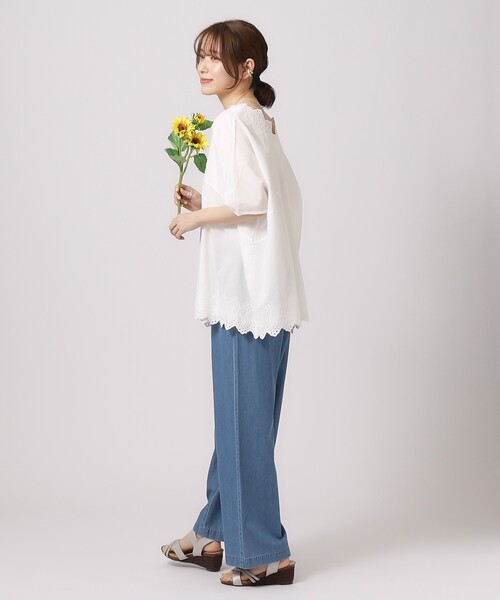 SHOO・LA・RUE(シューラルー)の「◆【体型カバー/コットン100%】5分袖 スカラップレース刺繍ブラウス(シャツ/ブラウス・レディース・マスタード/ブラック/オフホワイト・02/04/03)」の11枚目の写真