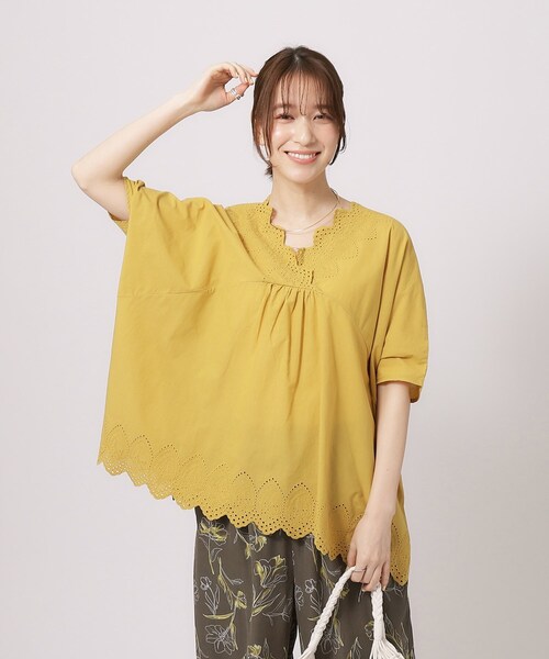 SHOO・LA・RUE(シューラルー)の「◆【体型カバー/コットン100%】5分袖 スカラップレース刺繍ブラウス(シャツ/ブラウス・レディース・マスタード/ブラック/オフホワイト・02/04/03)」の22枚目の写真