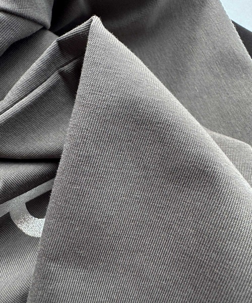 PICCIN PERLA（ピッチンペルラ）の「サークルプリントTシャツ（Tシャツ/カットソー・レディース・チャコールグレー/オフホワイト/ブラック・M）」の8枚目の写真