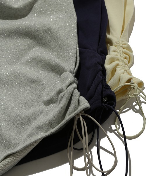 LILY BROWN（リリーブラウン）の「サイドドロストショートフーディ（その他トップス・レディース・グレー/イエロー/ネイビー・FREE）」の18枚目の写真