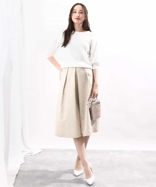 OFUON le MK(オフオンルエムケー)の「フロッキープリントタックスカート(スカート・レディース・グレー/ライトグリーン/ベージュ・40/38/36)」の4枚目の写真