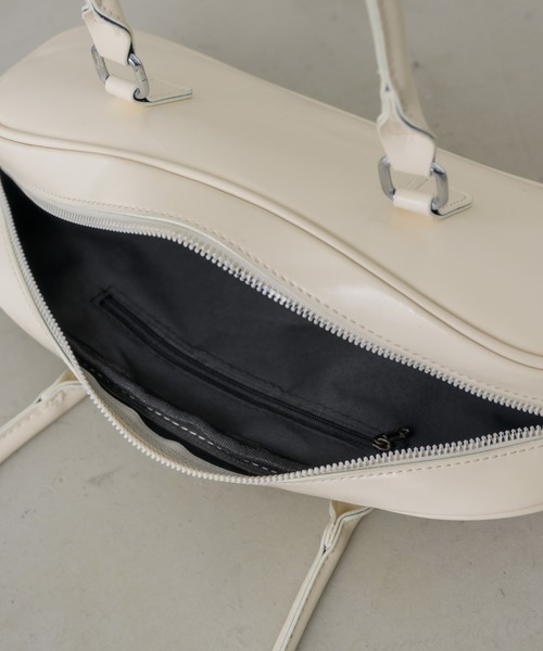 NEUNA（ヌナ）の「ロングレザーボストンフルートショルダーバッグ（ボストンバッグ・レディース・アイボリー/ブラック/レッド・FREE）」の10枚目の写真