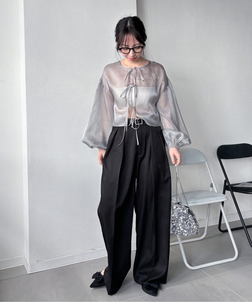 EPIMI E'PIMMY（エピミエピミー）の「2wayオーガンジーボリューム袖リボンブラウス（シャツ/ブラウス・レディース・ベージュ/ピンクベージュ/オフホワイト/チャコールグレー・MEDIUM）」の22枚目の写真