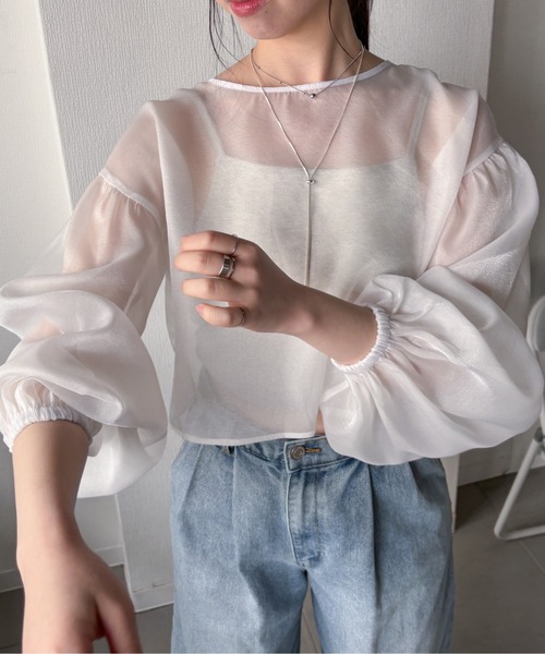 EPIMI E'PIMMY（エピミエピミー）の「2wayオーガンジーボリューム袖リボンブラウス（シャツ/ブラウス・レディース・ベージュ/ピンクベージュ/オフホワイト/チャコールグレー・MEDIUM）」の10枚目の写真