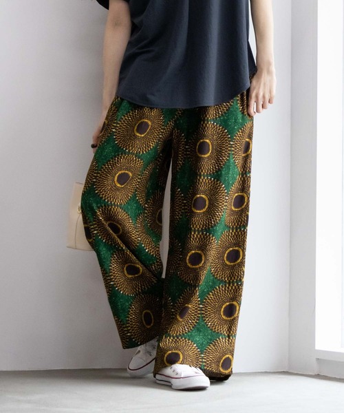 Howdy Marie（ハウディ―マリー）の「Howdy Marie インドレーヨン 無地/総柄ワイドパンツ（その他パンツ・レディース・ベージュ系その他/オレンジ/グリーン系その他/パープル/ダークグリーン/ブラック・M/L）」の4枚目の写真