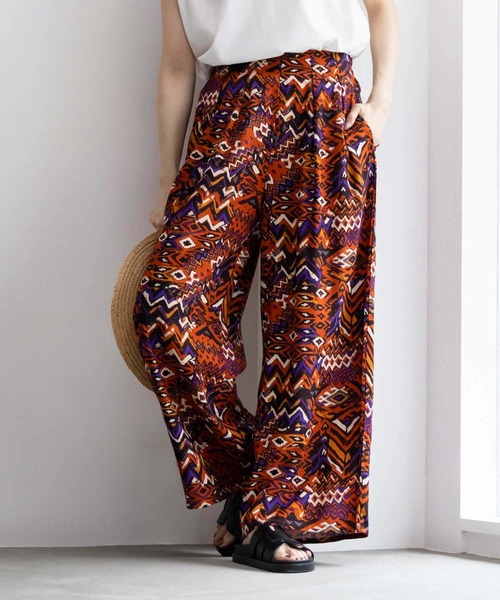 Howdy Marie（ハウディ―マリー）の「Howdy Marie インドレーヨン 無地/総柄ワイドパンツ（その他パンツ・レディース・ベージュ系その他/オレンジ/グリーン系その他/パープル/ダークグリーン/ブラック・M/L）」の6枚目の写真