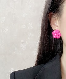 F&D : ビビッドピンクピアス