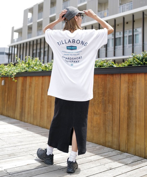 BILLABONG(ビラボン)の「BILLABONG メンズ PEAK Tシャツ 【2024年夏モデル】/ビラボンバックプリントロゴ半袖Tシャツ(Tシャツ/カットソー・メンズ・ホワイト/ブラック・MEDIUM/LARGE/X-LARGE)」の4枚目の写真