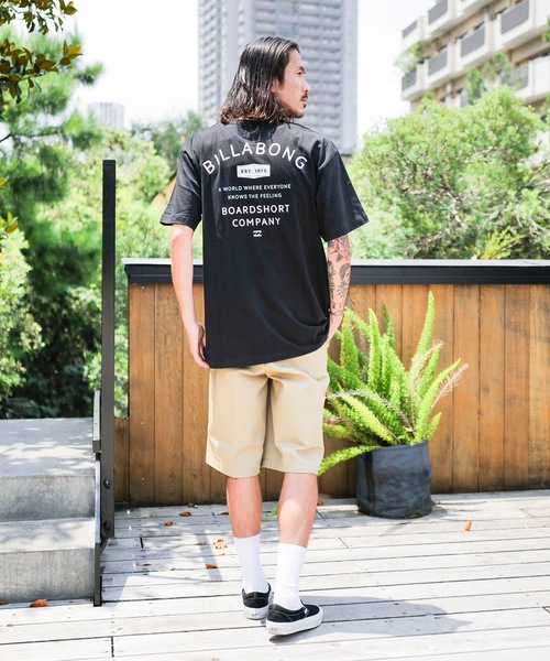 BILLABONG(ビラボン)の「BILLABONG メンズ PEAK Tシャツ 【2024年夏モデル】/ビラボンバックプリントロゴ半袖Tシャツ(Tシャツ/カットソー・メンズ・ホワイト/ブラック・MEDIUM/LARGE/X-LARGE)」の9枚目の写真